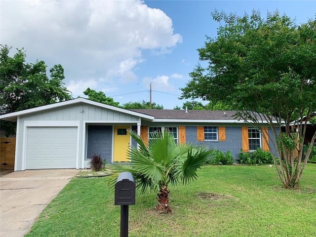 2308 Devonshire Dr