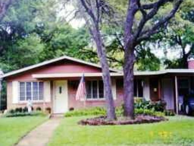 2308 WESTOAK DR