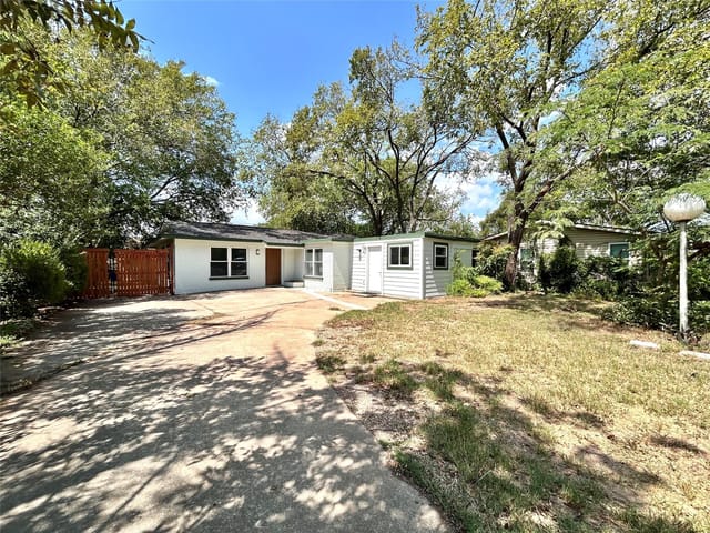 2309 Devonshire DR Unit #A