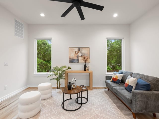 2309 Montopolis Dr Unit #7