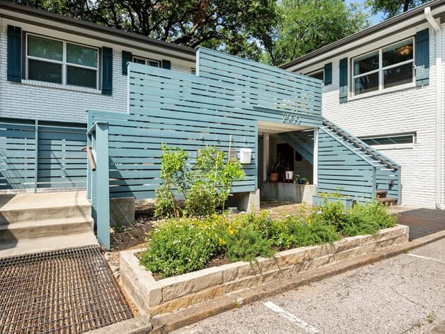 2309 Pruett St Unit #D