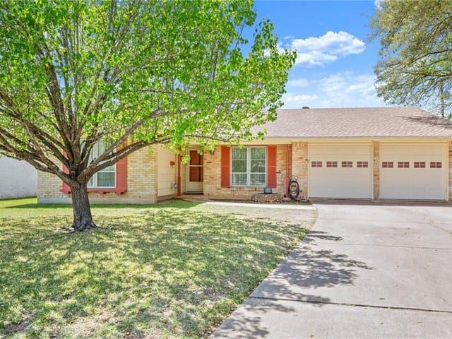 2309 Southern Oaks Dr