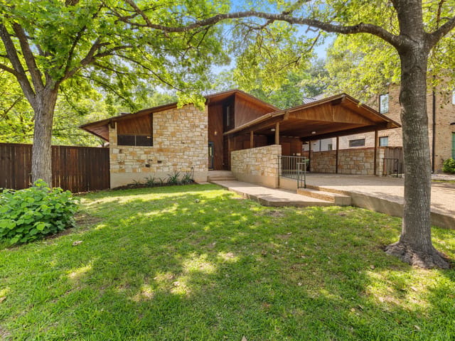 2309 Westoak Dr