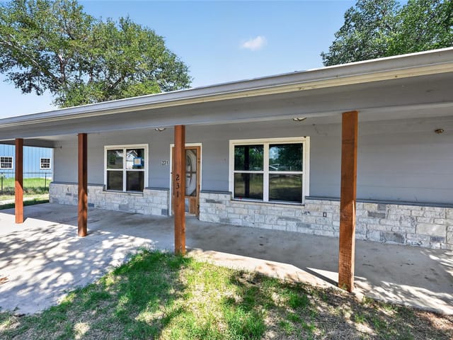 231 Deer DR