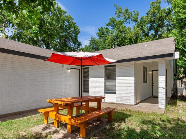 2311 Burleson RD Unit #A #B