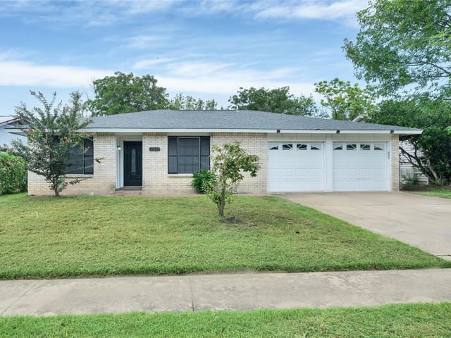 2311 Dovehill Dr