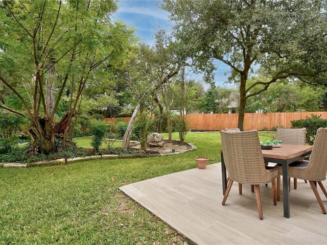 2311 Fuente Cv