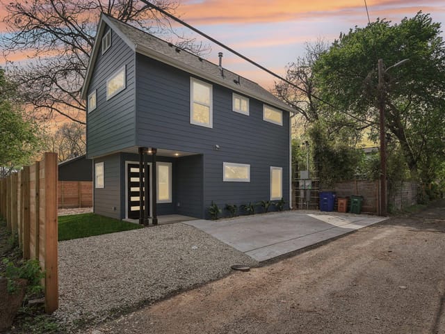 2312 Canterbury St Unit #B