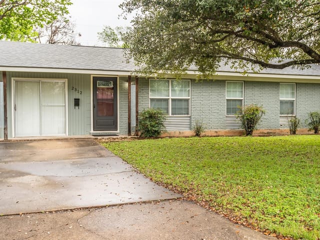2312 Devonshire DR