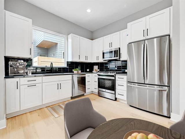 2312 Maxwell Ln Unit #2