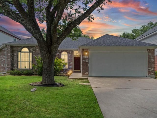 2312 Mockingbird DR