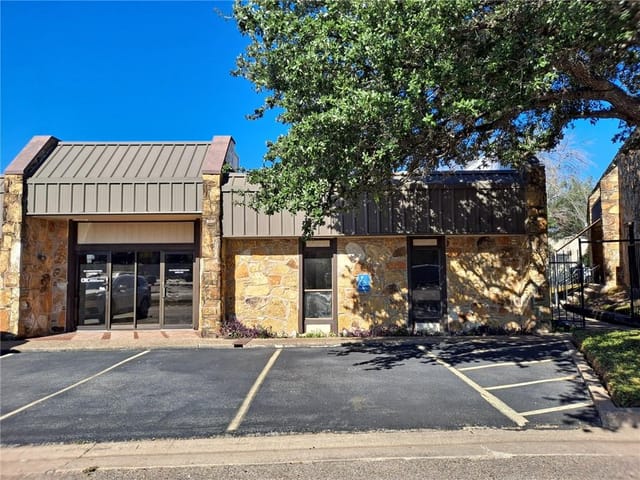 2312 Western Trails Blvd Unit #B201