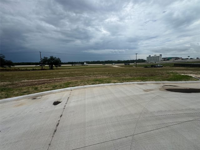 23125 Salado Center DR