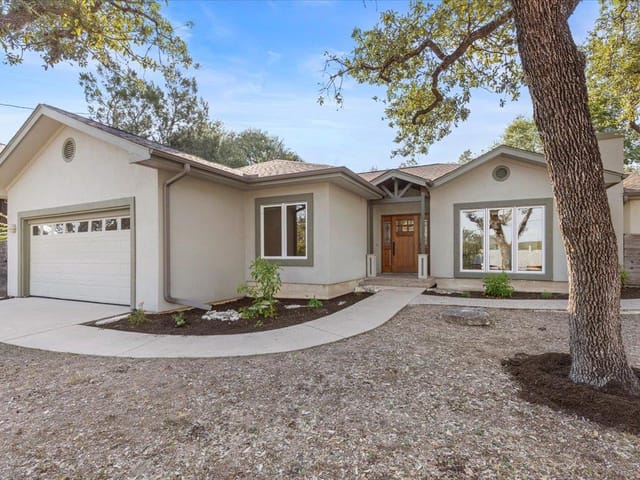 2313 Bahama Rd