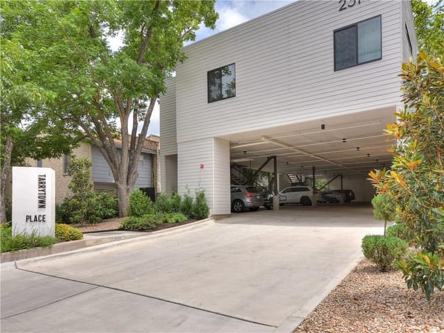 2314 Enfield RD Unit #201