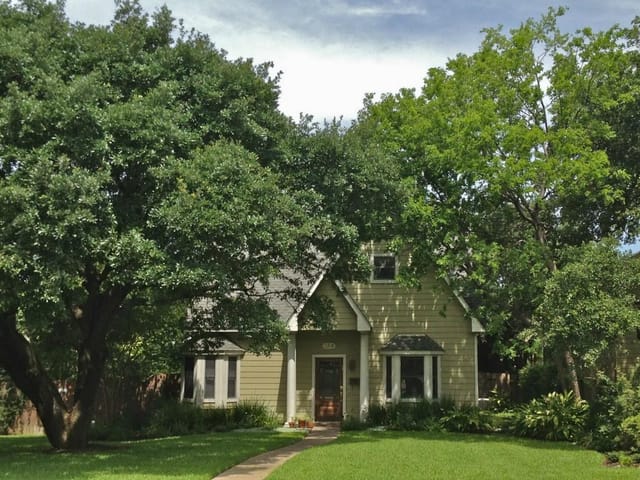 2314 Forest Ave