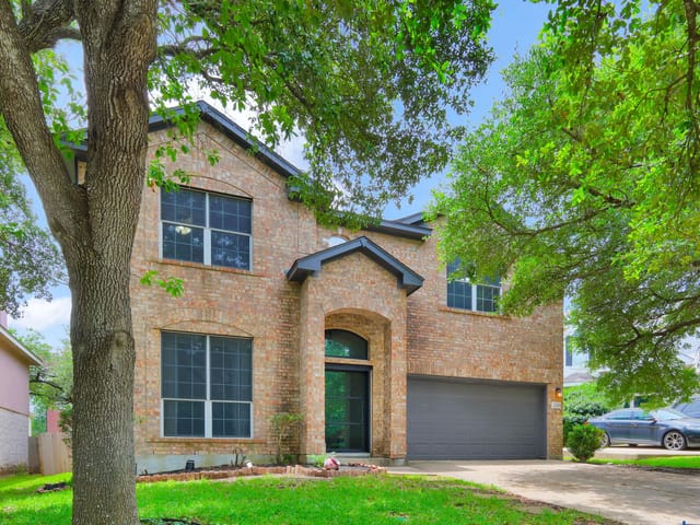 2315 Arnie LN
