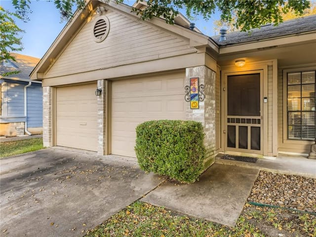 2315 Claudia June Ave
