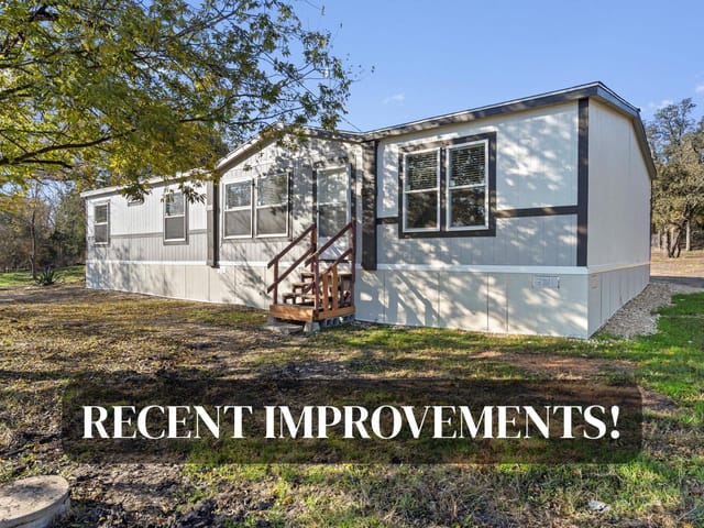 2316 County Road 404 Loop
