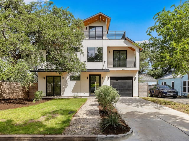 2316 Euclid Ave