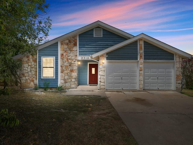 2316 Lasso DR