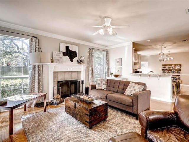 2316 Rimrock DR