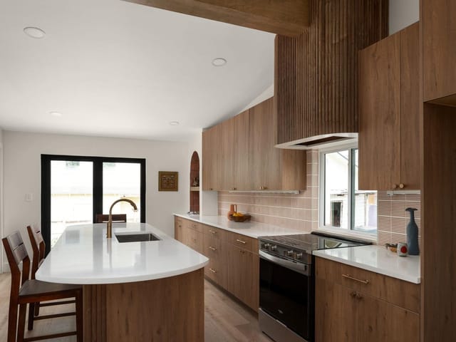 2319 Santa Maria ST