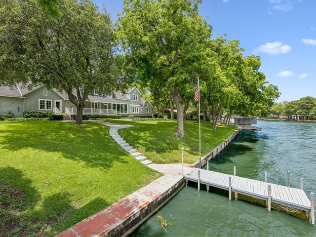 2319 Terminal Loop RD