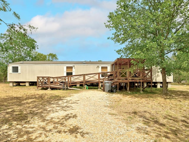 232 Sparrow Trl