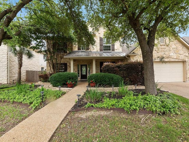 2321 Rio Mesa Dr