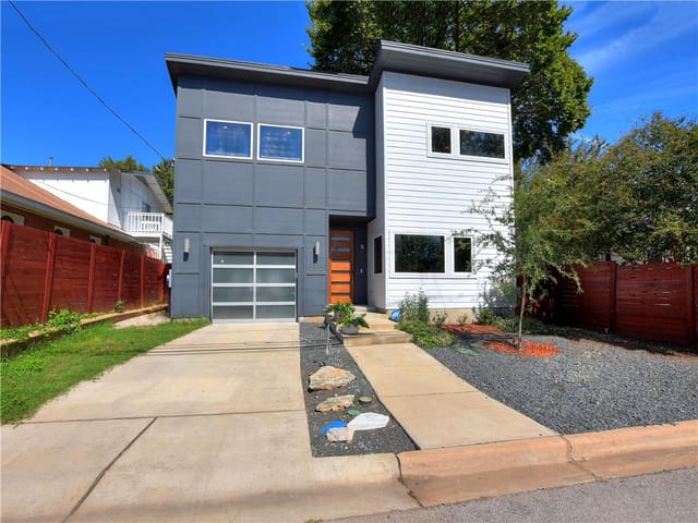 2322 Santa Maria St