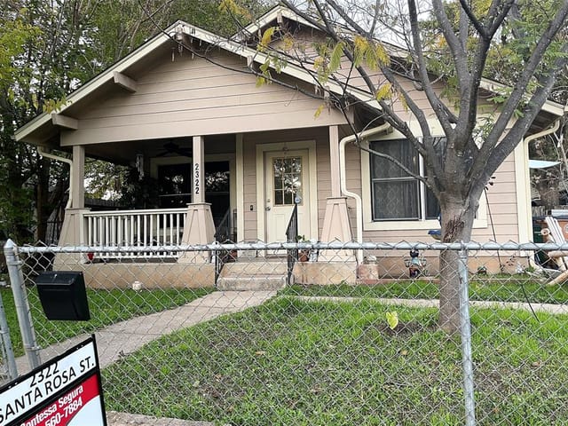 2322 Santa Rosa St
