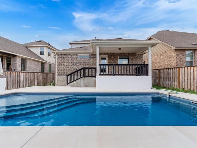 2324 Sawdust Dr