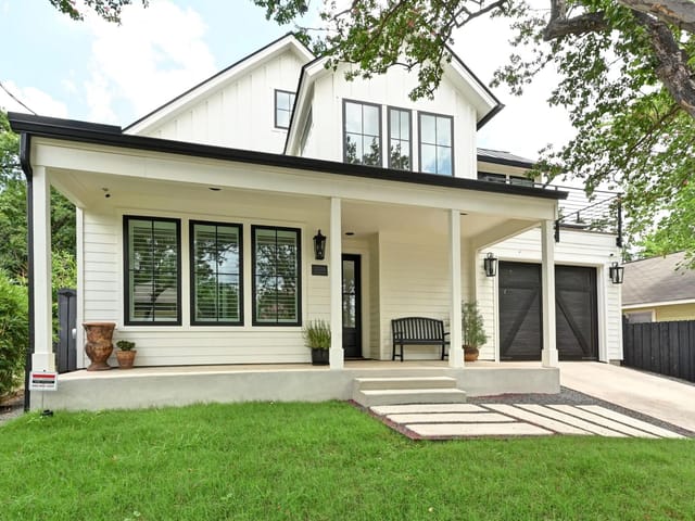 2326 Santa Rosa St