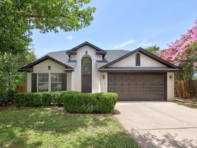 2327 Wright CIR