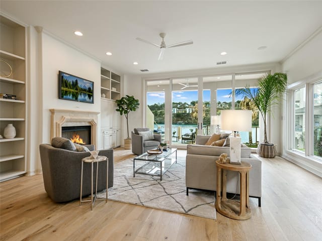 2329 Westlake DR Unit #10