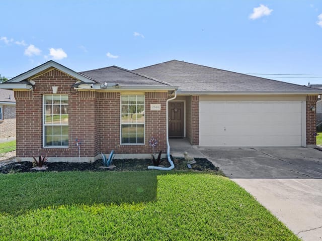 2346 Friarcreek LOOP
