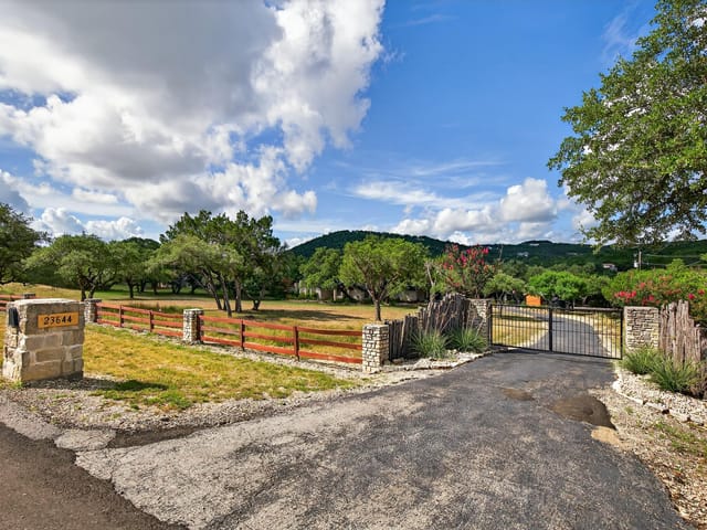 23642 & 23644 Nameless Rd