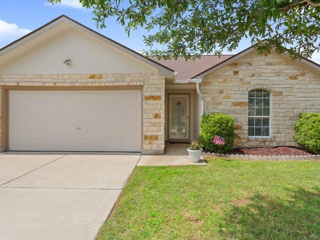 237 Moonstone Dr