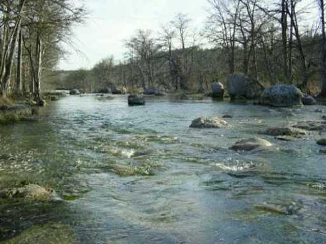 237 RIVER RD