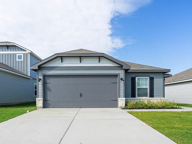 237 W Luna Blue LN