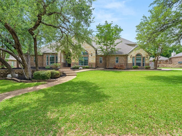 239 Eagle Landing DR