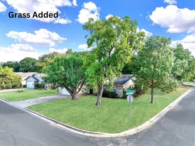 2400 Burly Oak Dr