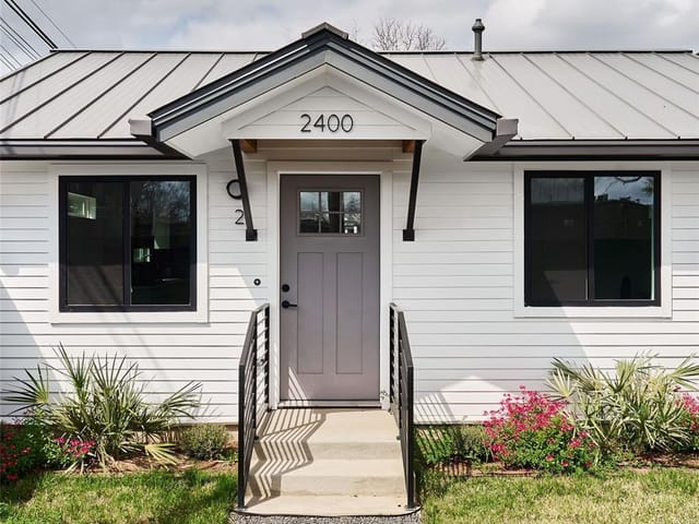 2400 E 12th St Unit #2