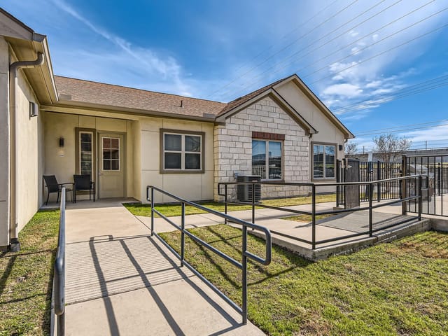 2400 Louis Henna Blvd Unit #208