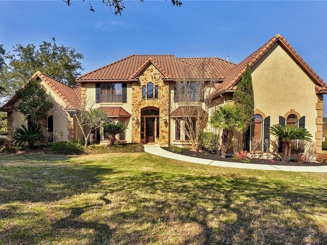 2400 Padina Dr