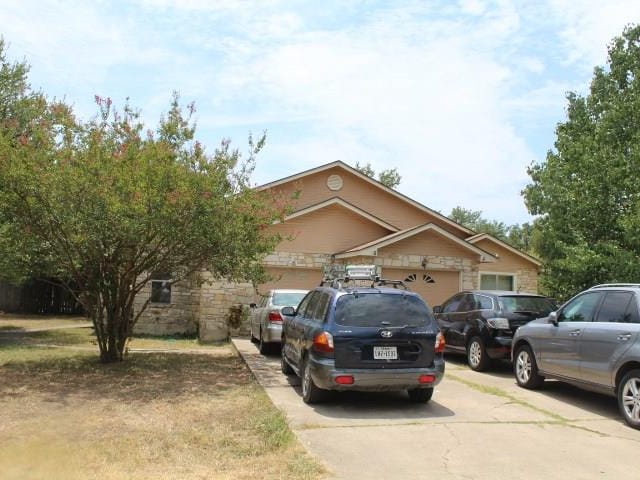 2401 Drew Ln