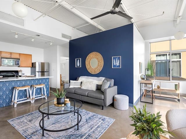2401 E 6th St Unit #32