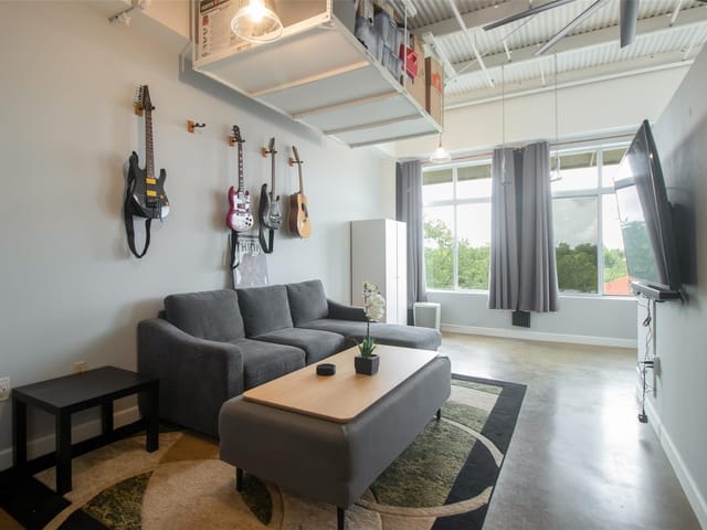 2401 E 6th ST Unit #6100