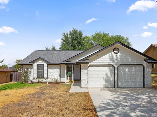 2401 Lasso DR